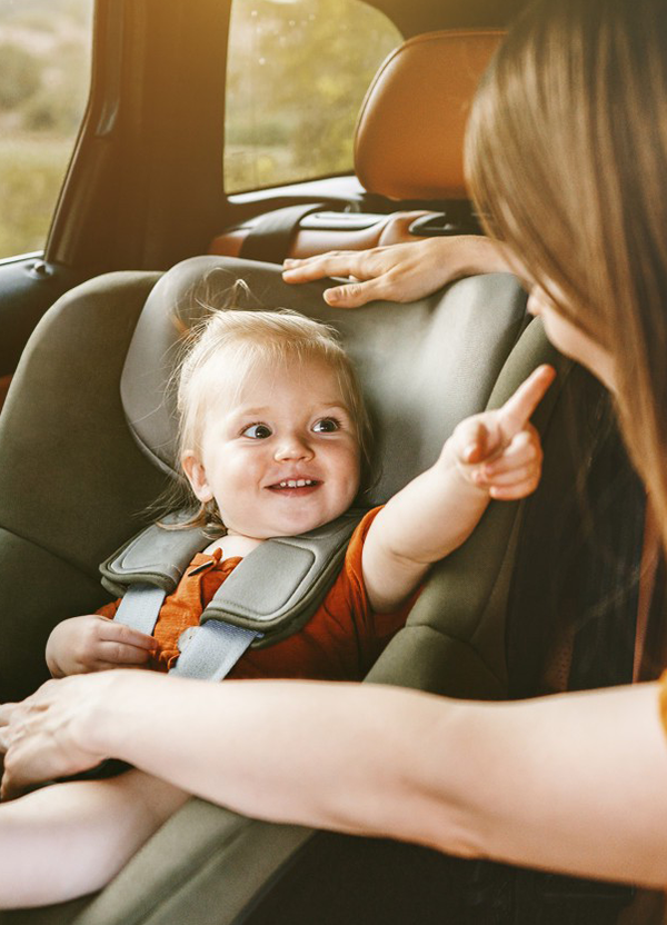 Il ruolo della protezione dagli impatti laterali nei seggiolini auto per bambini